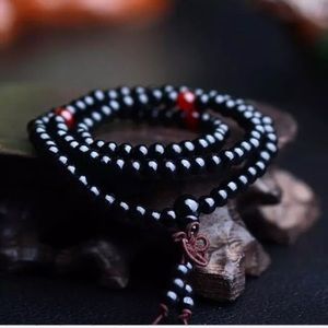 TIBETAN BLACK SANDALWOOD MALA BRACELET